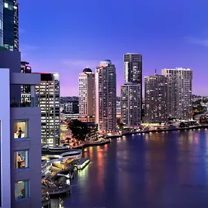 5* Отель Stamford Plaza