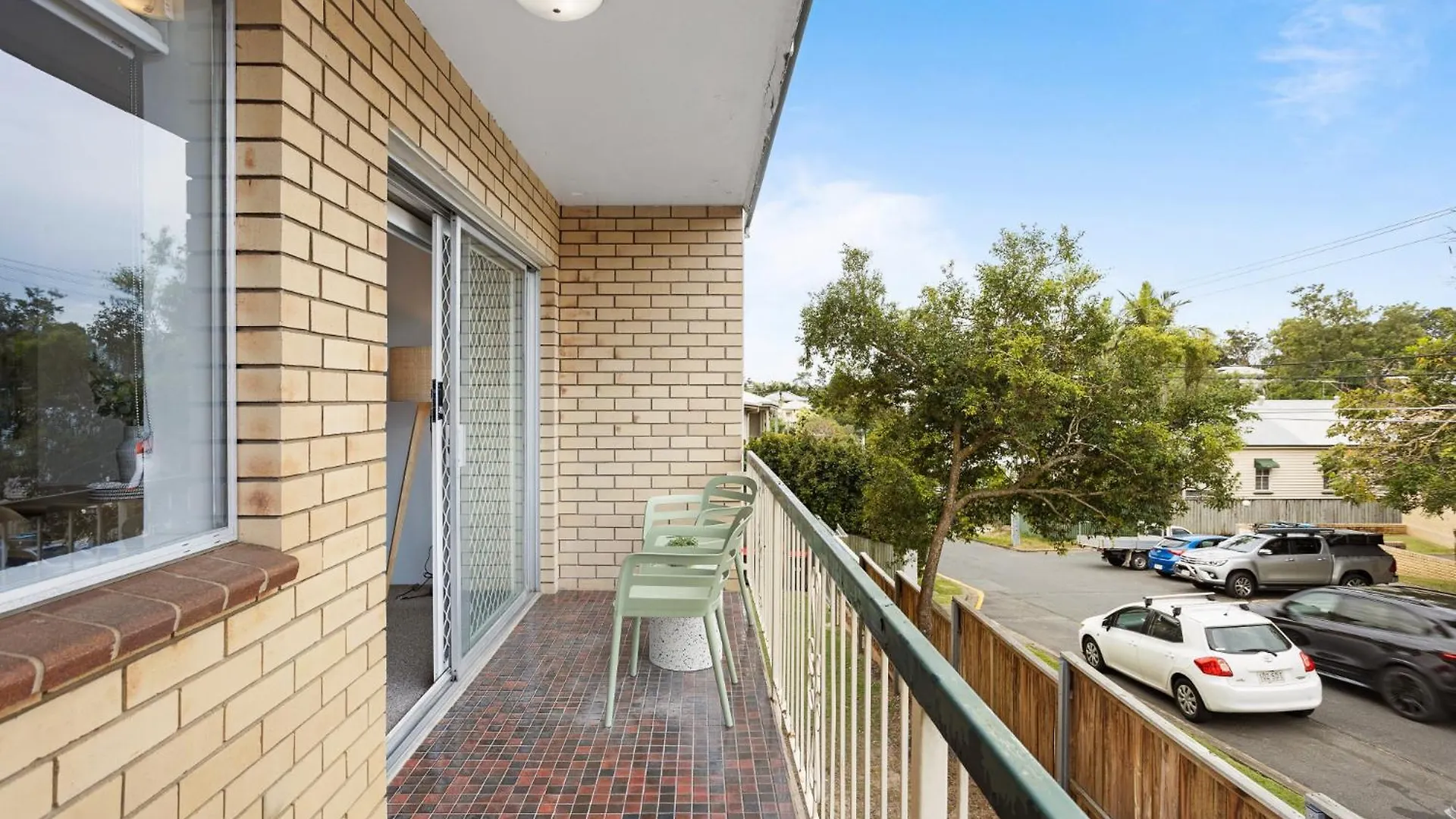 Spacious 2-Bed Apartment Near City Centre Brisbane
